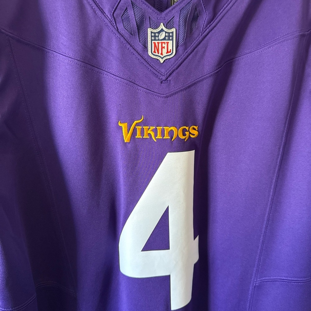 Nike Purple and White Men's Jersey - Picture 2 of 6